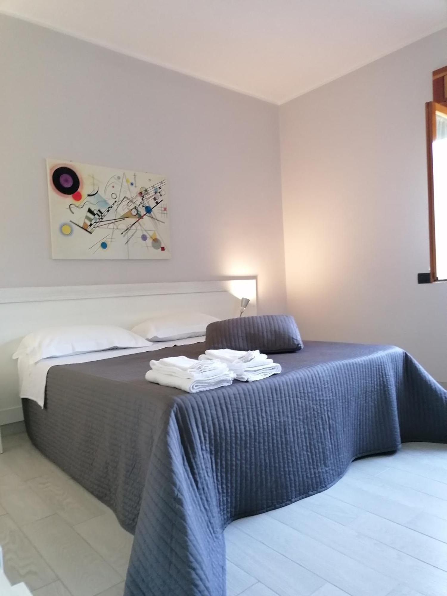 Residenza Guglielmi Bed & Breakfast Кампобасо Екстериор снимка